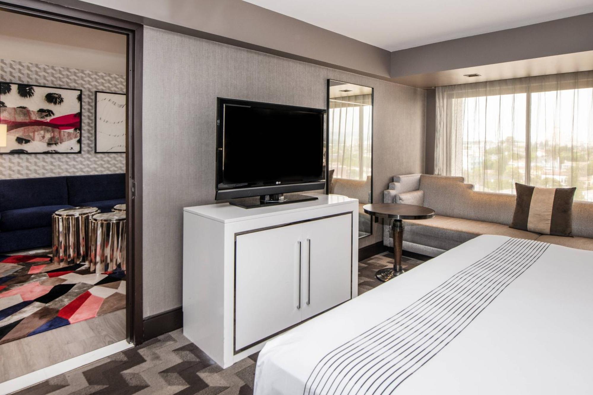 Beverly Hills Marriott Los Angeles Exterior photo