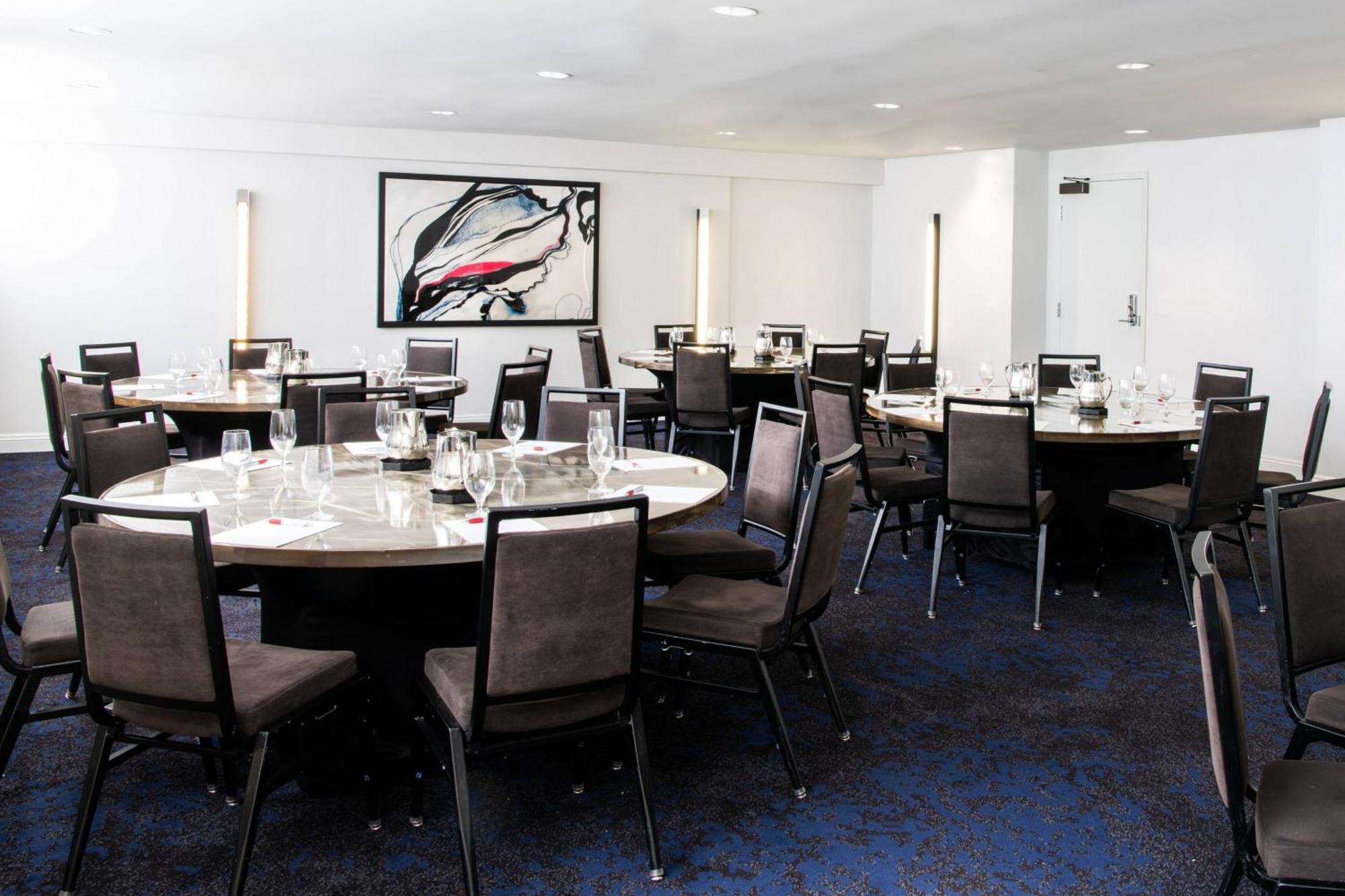Beverly Hills Marriott Los Angeles Exterior photo