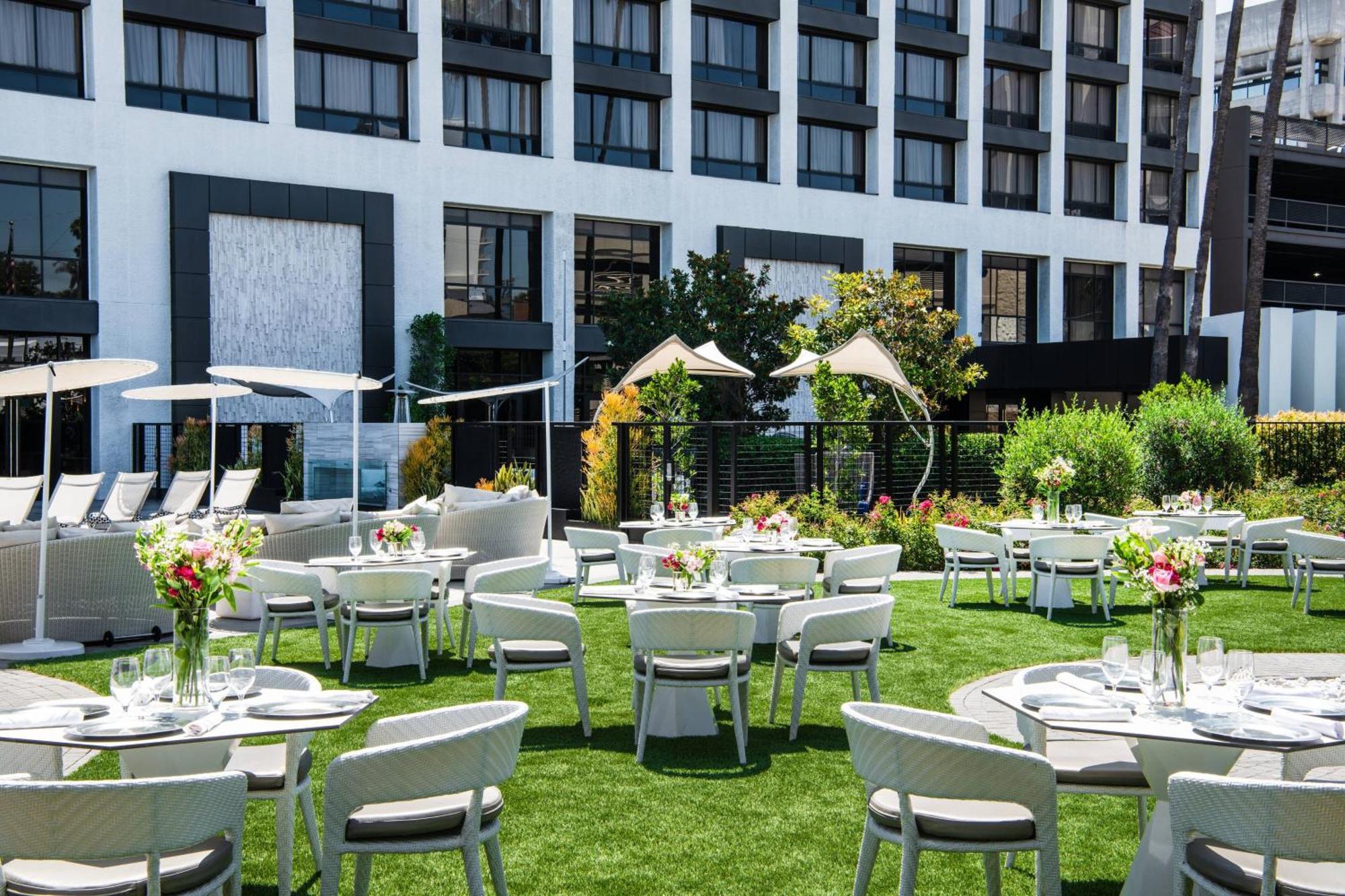 Beverly Hills Marriott Los Angeles Exterior photo