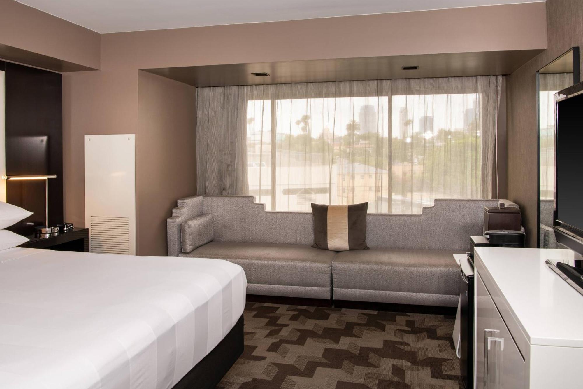 Beverly Hills Marriott Los Angeles Exterior photo