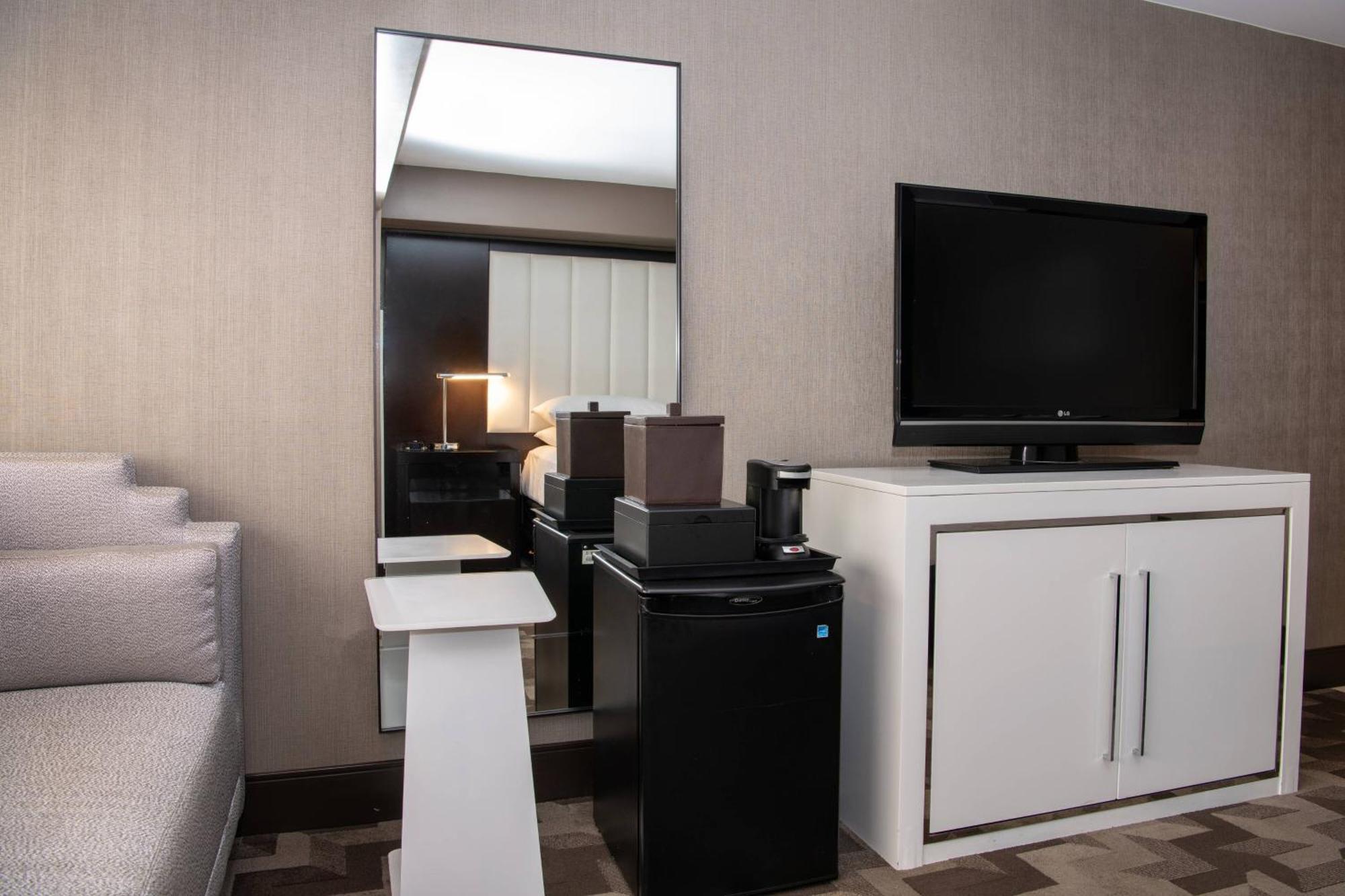 Beverly Hills Marriott Los Angeles Exterior photo