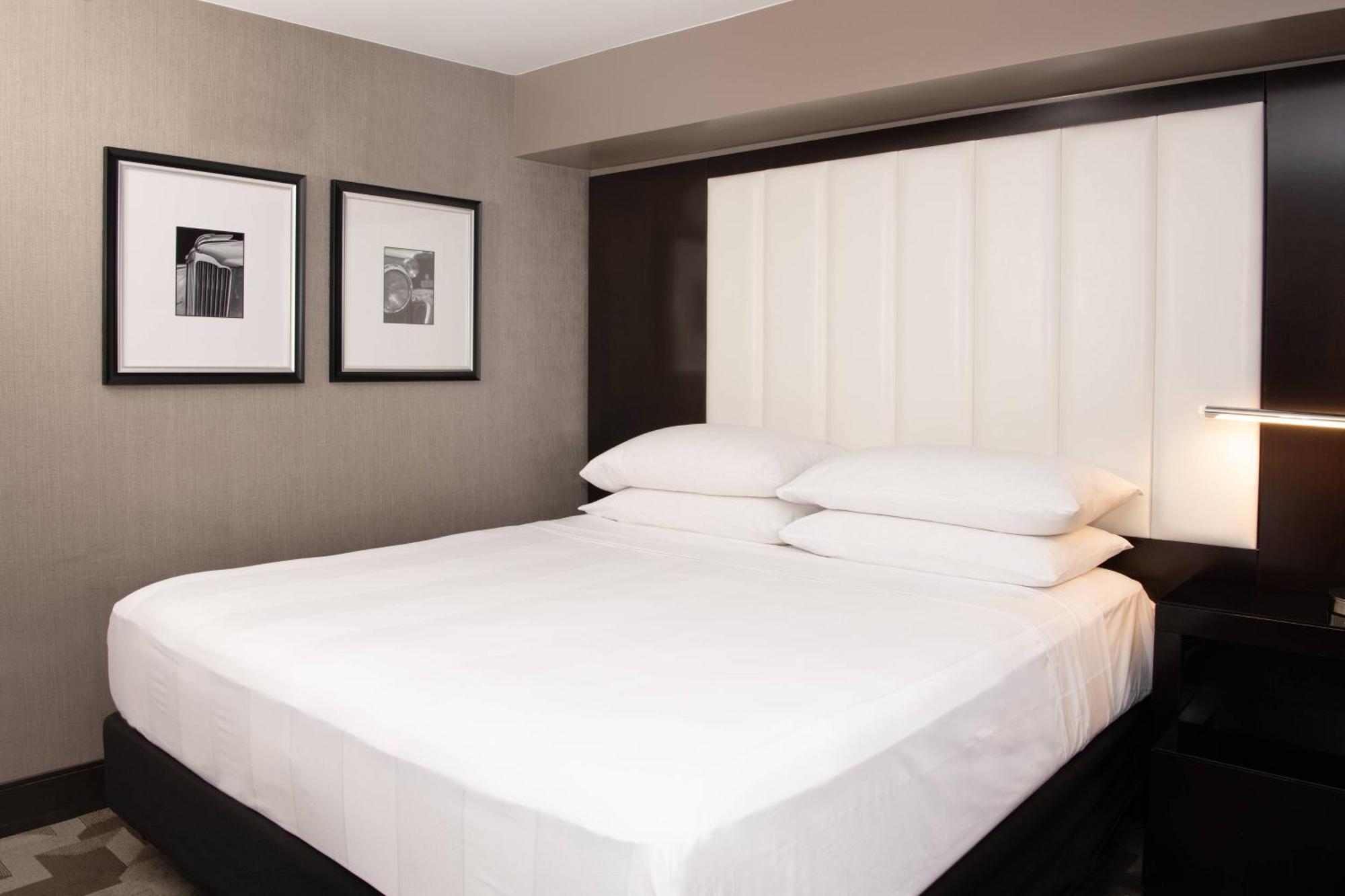 Beverly Hills Marriott Los Angeles Exterior photo