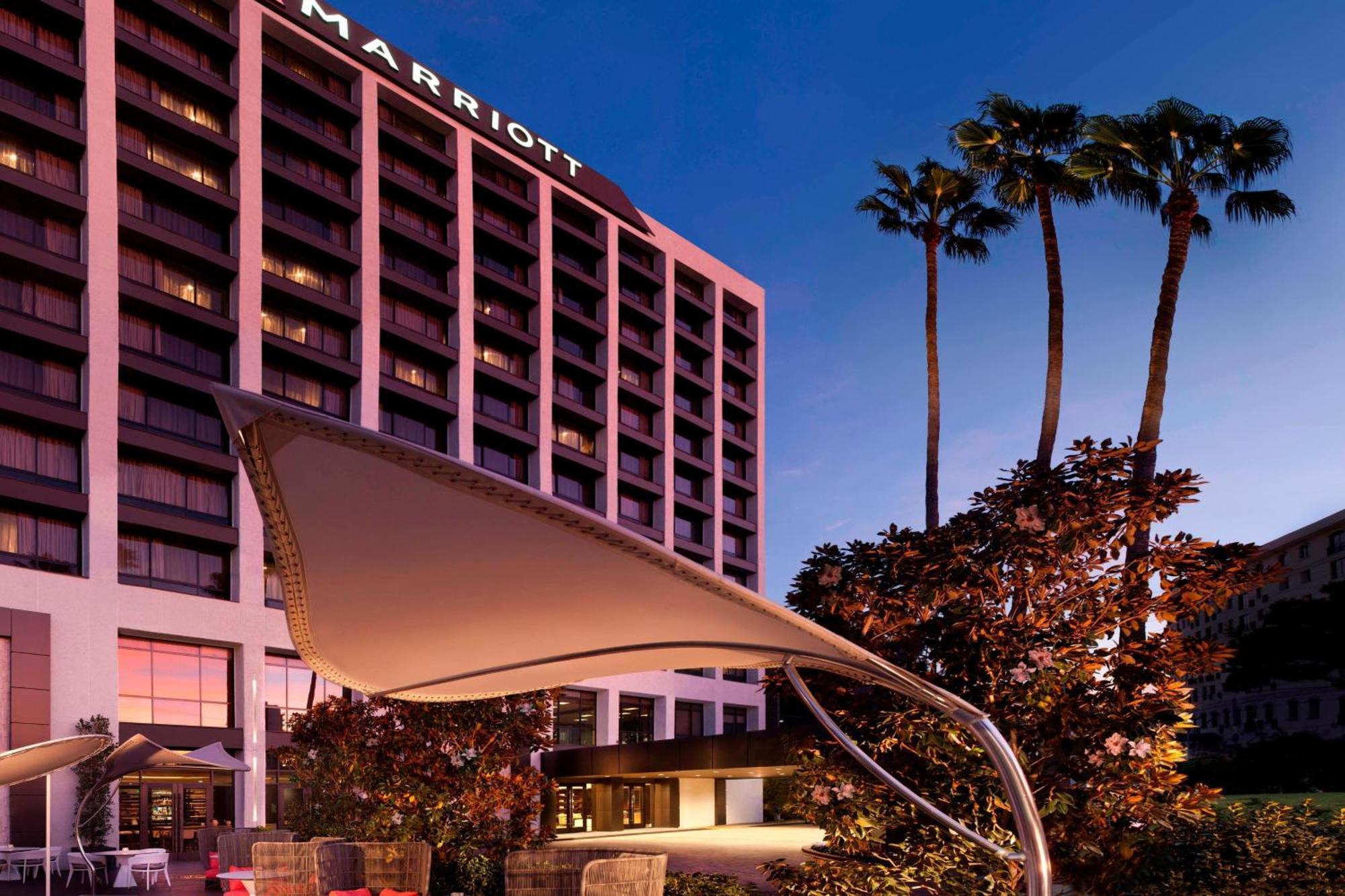 Beverly Hills Marriott Los Angeles Exterior photo